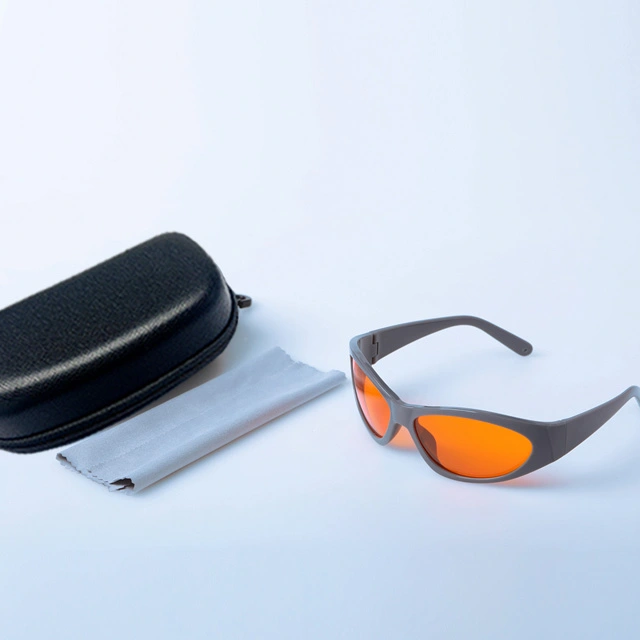 Transmitância e segurança: a ciência por trás de janelas eficazes de segurança a laser